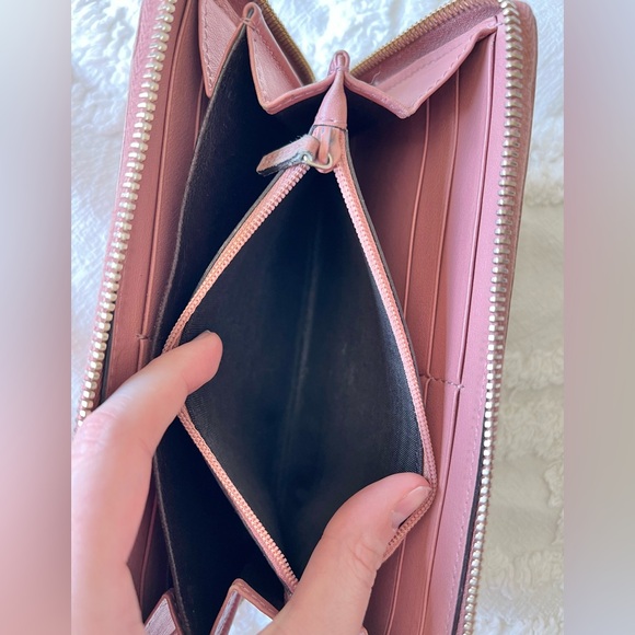 Pink Leather GUCCI Long Zip Around Wallet - Picture 9 of 10